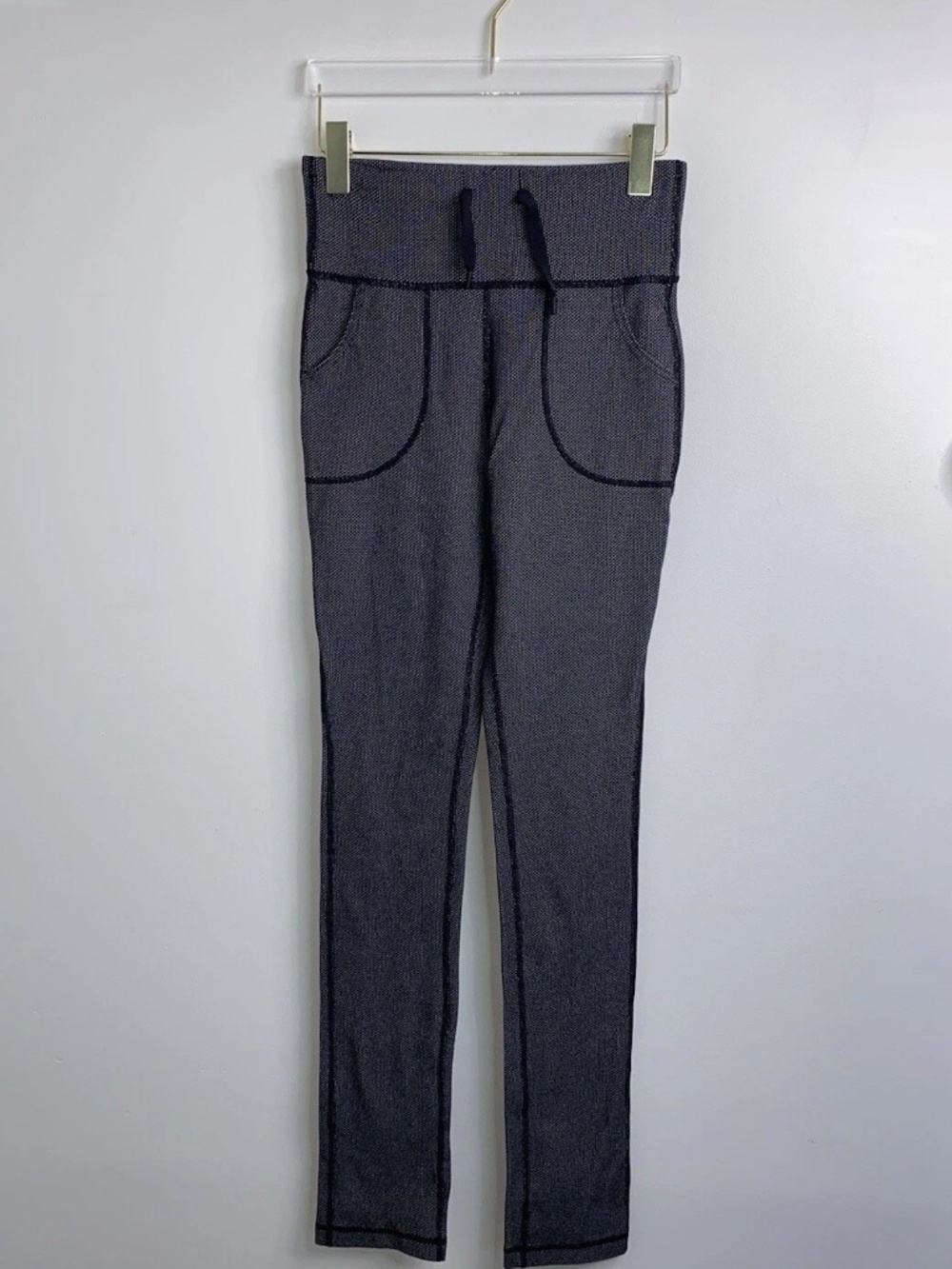 Lululemon Skinny Will Pant sz 6 Diamond Dot Black White 33" inseam